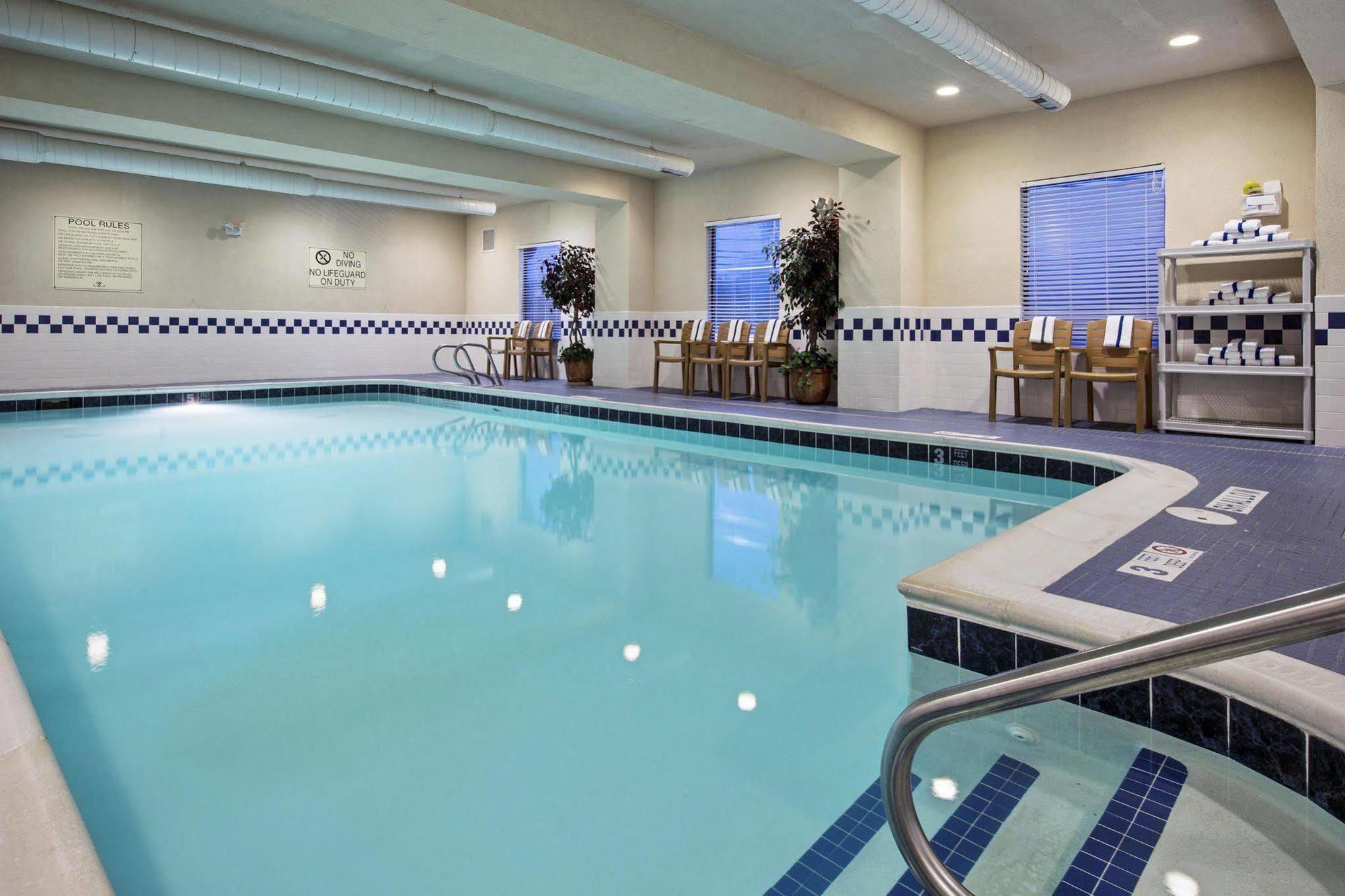 Hampton Inn Batavia Exterior foto